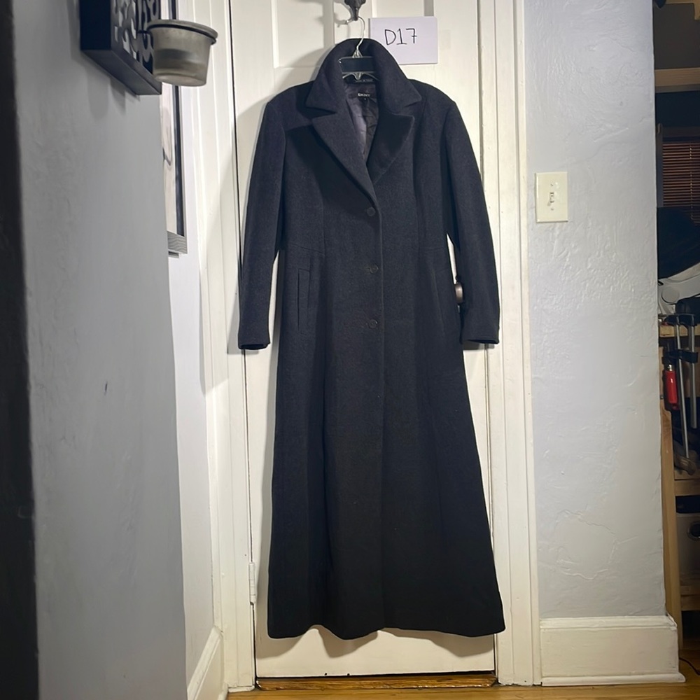 DKNY WOOL TRENCH Sz.2 54in long!